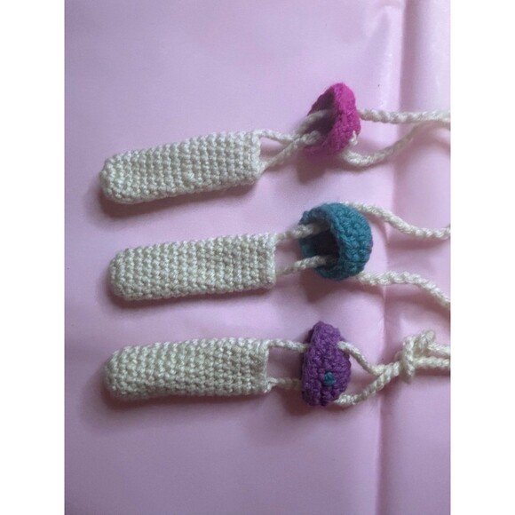 Mushroom holders one per purchase pick the color you want - Picture 1 of 3